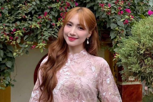 Hòa Minzy nói gì về chuyện đã sinh con gái?