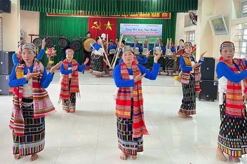 Bảo tồn và khơi dậy sức sống văn hóa đồng bào Thái ở Xuân Du