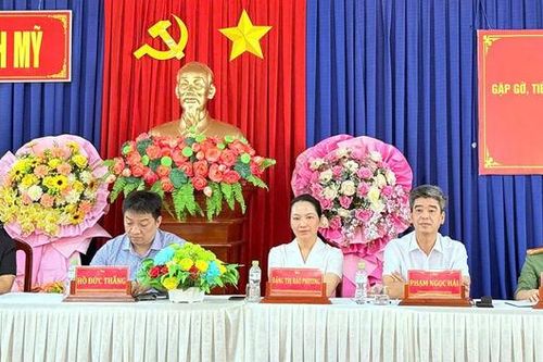 Ứng cử viên đại biểu Quốc hội tiếp xúc cử tri các xã Định Mỹ, Thoại Sơn, Vĩnh Trạch, Phú Hòa