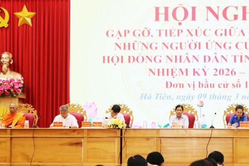 Ứng cử viên đại biểu HĐND tỉnh An Giang tiếp xúc cử tri phường Hà Tiên và xã Tiên Hải