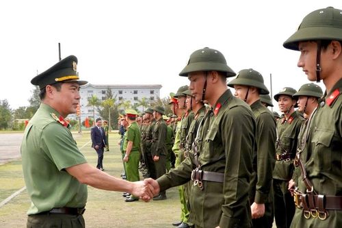 Khai giảng khóa huấn luyện chiến sĩ nghĩa vụ tham gia Công an nhân dân năm 2026