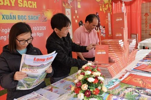 Háo hức khai hội báo xuân