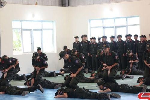Ra quân huấn luyện lực lượng Cảnh sát cơ động