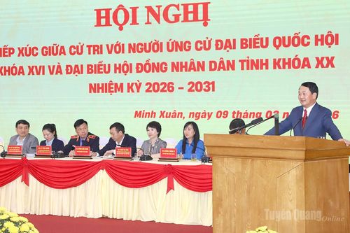 Các đại biểu ứng cử đại biểu Quốc hội khóa XVI và đại biểu HĐND tỉnh khóa XX tiếp xúc cử tri