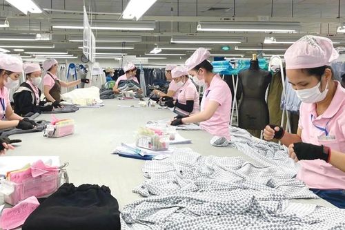 Doanh nghiệp tăng tốc, lao động vào guồng sản xuất mới sau Tết