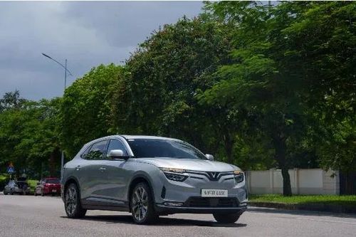 Sở hữu SUV 400 mã lực với chi phí bình dân, chủ xe 'lợi đơn lợi kép' với VinFast VF 8