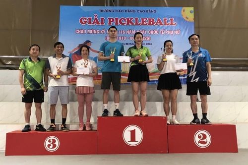 Trường Cao đẳng Cao Bằng tổ chức Giải Pickleball chào mừng Ngày quốc tế phụ nữ 8/3
