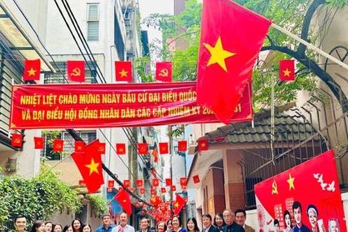 Nhân lên những 'Ngõ phố hạnh phúc' chào mừng ngày hội bầu cử