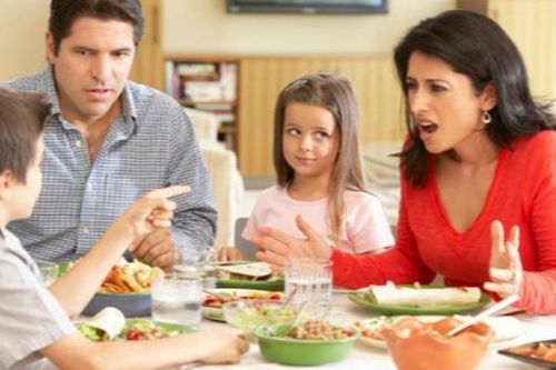 4 kiểu gia đình hủy hoại tương lai của trẻ: Cha mẹ có đang mắc phải?