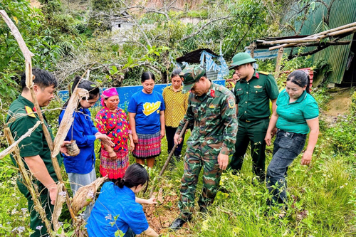 Bám dân, bám bản giữ vững biên cương