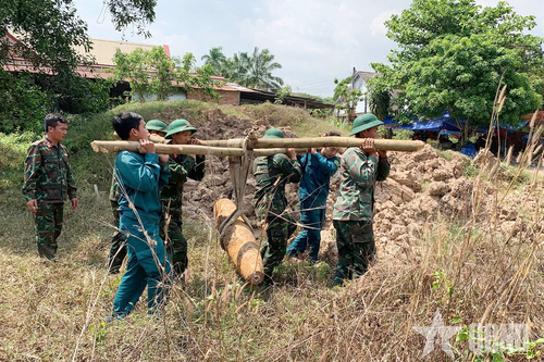 Bộ CHQS tỉnh Tây Ninh xử lý nhiều bom mìn, vật nổ sót lại sau chiến tranh
