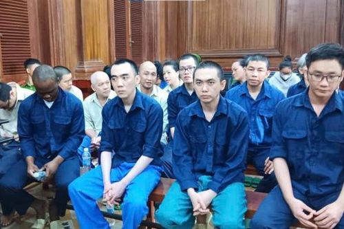 Tuyên án đường dây chuyển tiền trái phép và rửa tiền xuyên biên giới
