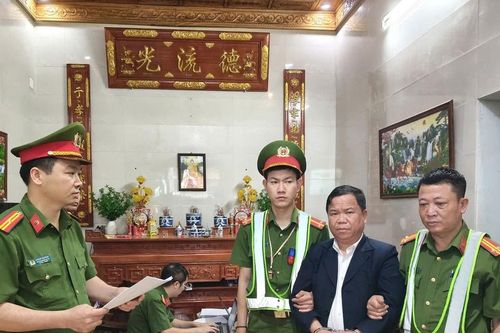 Đối tượng giả danh luật sư lừa đảo chiếm đoạt tài sản của người dân