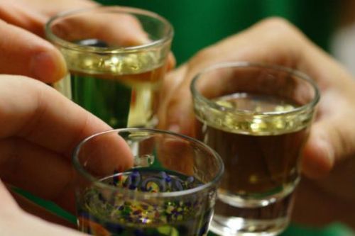 Mê một loại đồ uống khiến người đàn ông mắc cùng lúc 2 bệnh ung thư