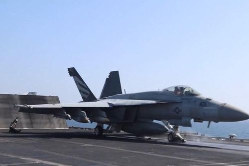 Uy lực mẫu chiến cơ F/A-18 Hornet được Mỹ điều động tham chiến ở Iran