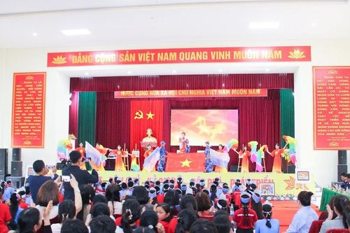 Phát động Cuộc thi 'Em yêu biển, đảo quê hương' tại Nghệ An