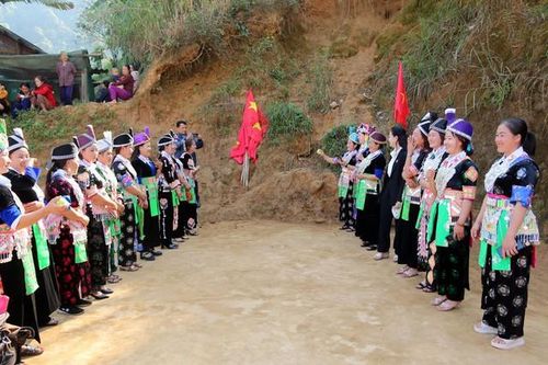 Học sinh tảo hôn- nỗi lo còn đó