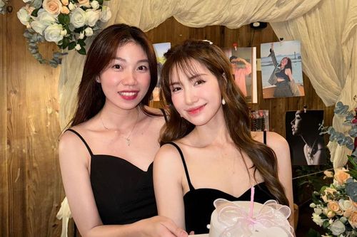 Choáng với tiền lương Hòa Minzy trả cho trợ lý