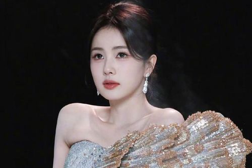 Tình trạng sức khỏe của Bạch Lộc gây lo lắng