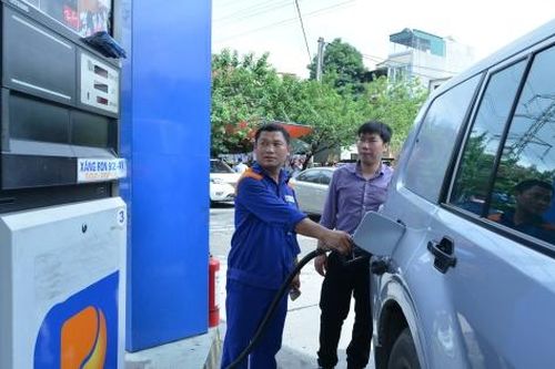 Infographic | Bộ Công Thương yêu cầu doanh nghiệp đảm bảo nguồn cung xăng dầu