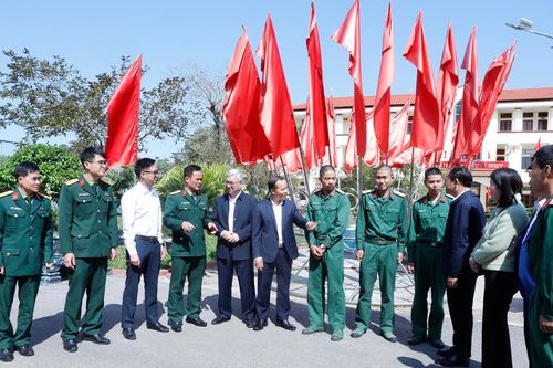 Ứng cử viên đại biểu Quốc hội và HĐND tỉnh tiếp xúc cử tri tại Trường bắn Quốc gia KV1 và các xã: Bảo Đài, Đông Phú, Lục Nam