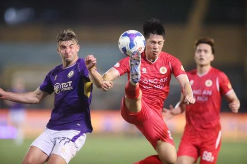 Cuộc đua vô địch V .League đã hấp dẫn trở lại