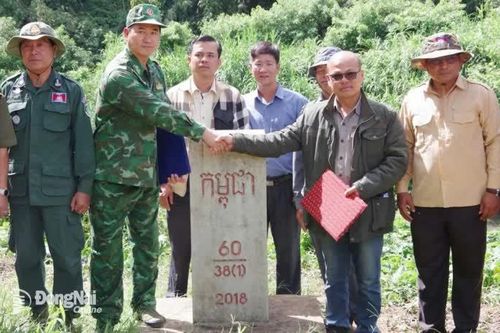 Phối hợp kiểm tra thực địa vị trí mốc sạt lở, khu vực biên giới giáp ranh giữa tỉnh Đồng Nai và tỉnh Mondulkiri