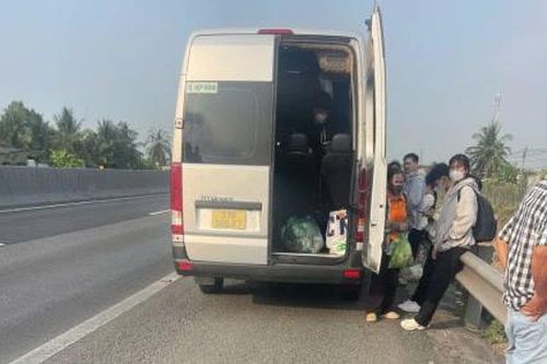 Dừng xe sai quy định trên cao tốc có thể bị phạt tiền lên đến 14 triệu đồng