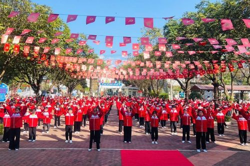 Hơn 300 thiếu nhi Lạng Sơn tham gia đồng diễn tại 'Ngày hội Thiếu nhi vui khỏe – Tiến bước lên Đoàn'