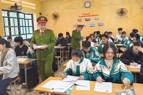 Nâng cao ý thức chấp hành pháp luật cho học sinh