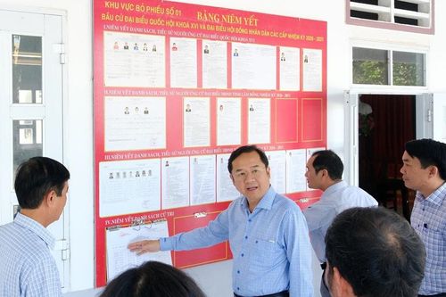 Kiểm tra công tác chuẩn bị bầu cử tại các xã Đạ Tẻh