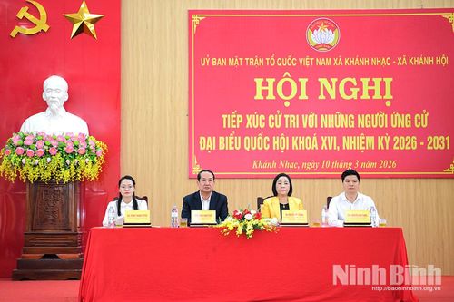 Phó Chủ tịch Quốc hội Nguyễn Thị Thanh và các ứng cử viên đại biểu Quốc hội khóa XVI tiếp xúc cử tri các xã Khánh Nhạc, Khánh Hội