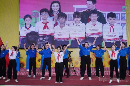 Ngày hội 'Thiếu nhi vui khỏe - Tiến bước lên Đoàn' năm học 2025 – 2026