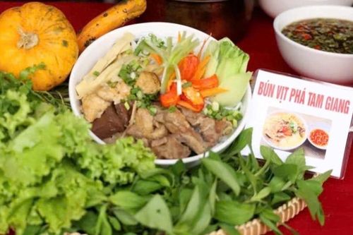 Tưởng nhớ, tôn vinh Tổ nghề làng bún Vân Cù