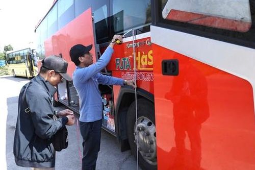 Khảo sát an toàn xe khách giường nằm hai tầng trên các tuyến đèo dốc miền núi