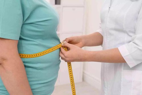 Tiền mất tật mang vì giảm cân theo bí kíp trên mạng xã hội