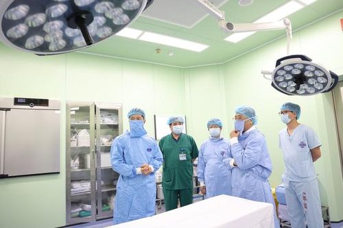 Bệnh viện K vận hành máy xạ trị hiện đại, giảm thời gian điều trị ung thư chỉ còn 2-3 phút
