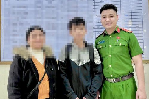 Thiếu niên đi lạc từ Tuyên Quang xuống Hà Nội được cán bộ Công an tận tình giúp đỡ