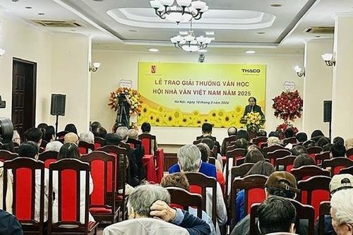 Các nhà thơ nữ là những người trung thực nhất với nỗi buồn của mình