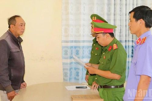 Đồng Tháp: Khởi tố đối tượng sản xuất, buôn bán cà-phê giả