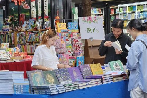 'Bẫy thời gian' trên mạng xã hội