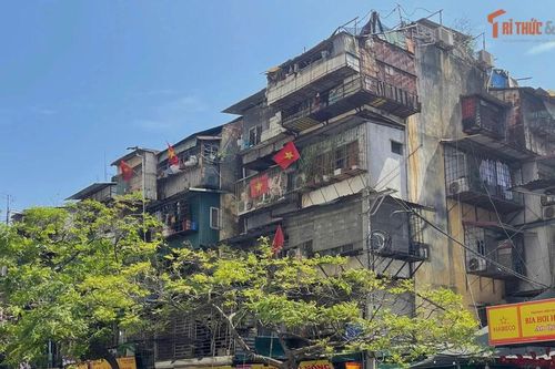 Khi thời gian in dấu lên các khu tập thể cũ ở Hà Nội