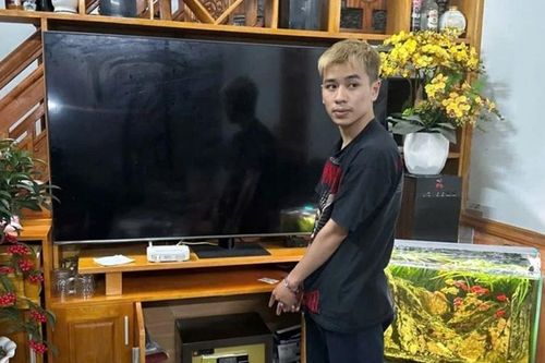 Nam sinh trộm 3 cây vàng, bán mua iPhone 17 Pro Max tặng bạn gái