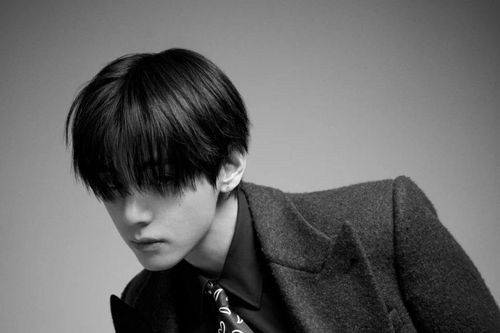 V (BTS) gây bất ngờ trên Google