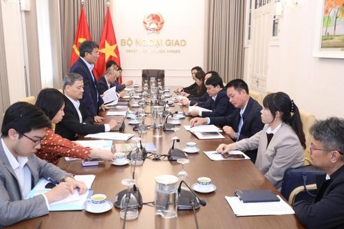 Thứ trưởng Thường trực Bộ Ngoại giao Nguyễn Minh Vũ làm việc với tỉnh Sơn La về tăng cường hợp tác quốc tế và phát triển khu vực biên giới