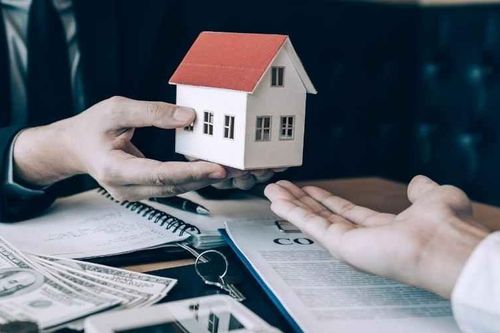 Chồng ở nước ngoài có phải về ký giấy tờ khi vợ bán nhà?