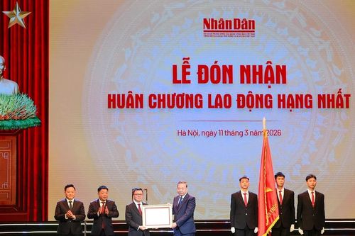 Báo Nhân Dân kỷ niệm hành trình 75 năm phát triển, nhận Huân chương Lao động hạng Nhất