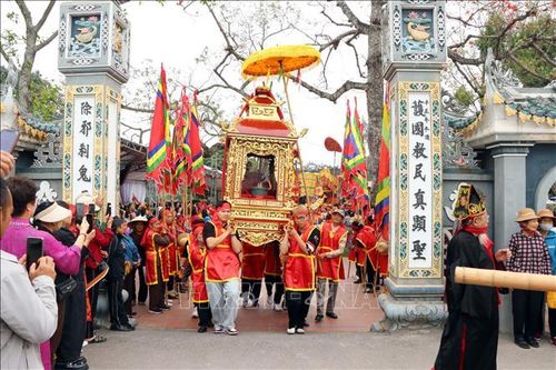 Tri ân công đức tiền nhân có công chống giặc ngoại xâm