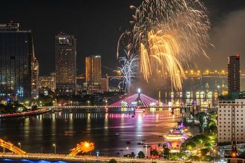 Lễ hội pháo hoa Đà Nẵng 2026 hút khách với giá vé từ bình dân đến VIP