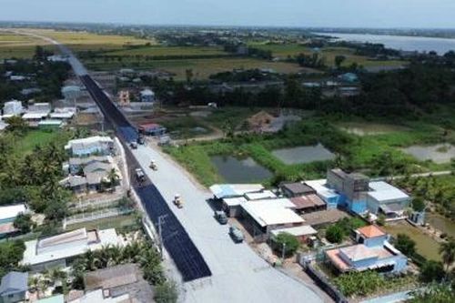 Đồng Tháp: Láng nhựa đường tỉnh 864